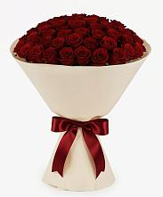 Букет 101 Бордовая роза Блэк Бакарра в Чернолучинском