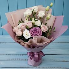 Букет цветов из:  Розы и Лизиантусы в Чернолучинском