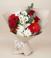 Букет цветов из:  Розы, Хризантемы, Герберы и Лилии в Чернолучинском