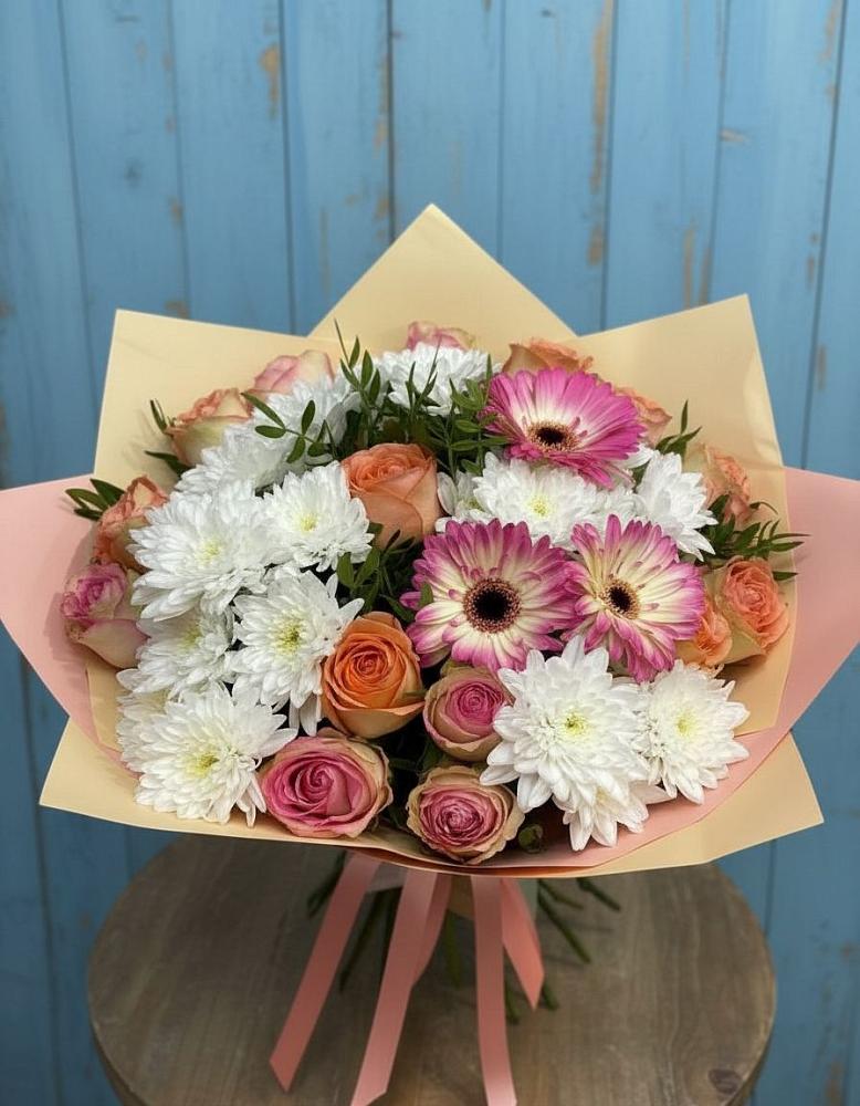 Букет цветов из: Розы, Герберы и Хризантемы в Чернолучинском