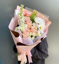 Букет цветов из:  Хризантемы и Розы в Чернолучинском