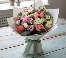 Букет цветов из:  Розы, Лизиантусы и Гвоздики в Чернолучинском