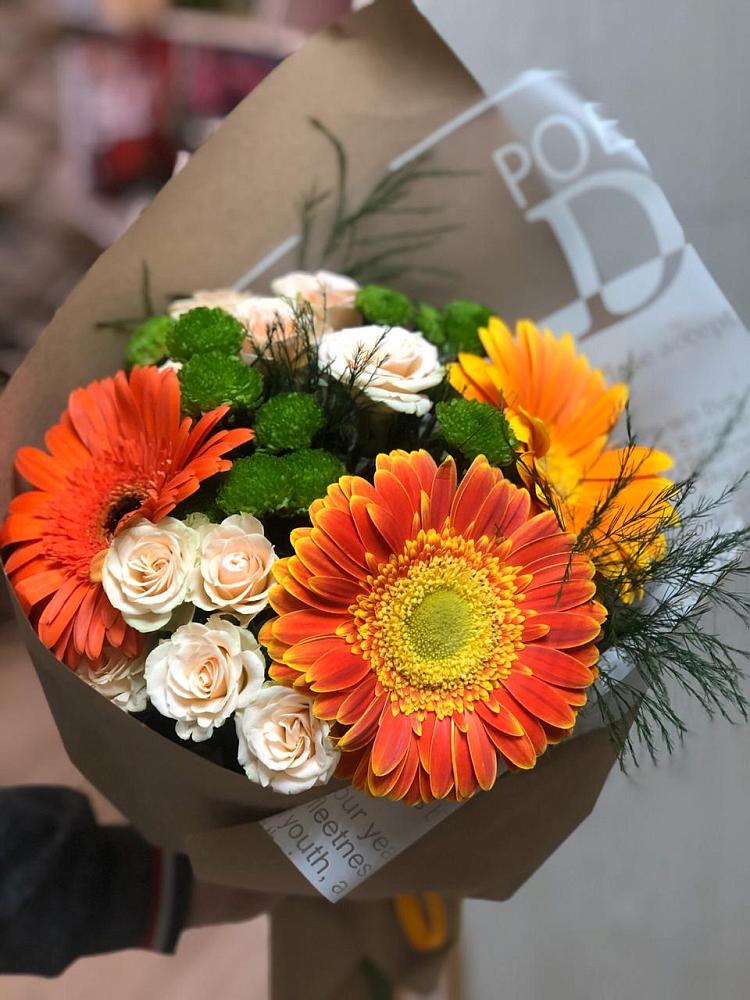 Букет цветов из: Герберы, Хризантемы и Розы в Чернолучинском