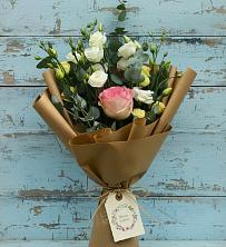 Букет цветов из:  Розы и Лизиантусы в Чернолучинском